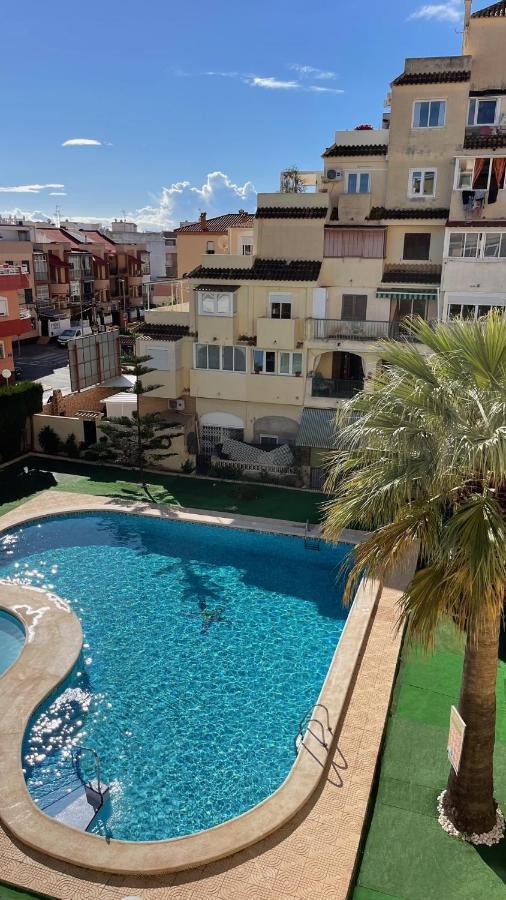 Isla Verde Apartment تورّيفيِخا المظهر الخارجي الصورة