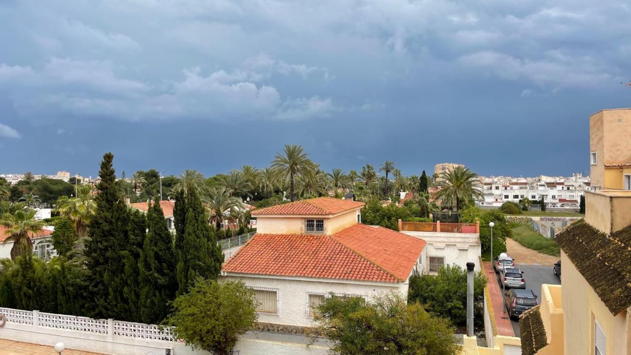 Isla Verde Apartment تورّيفيِخا المظهر الخارجي الصورة