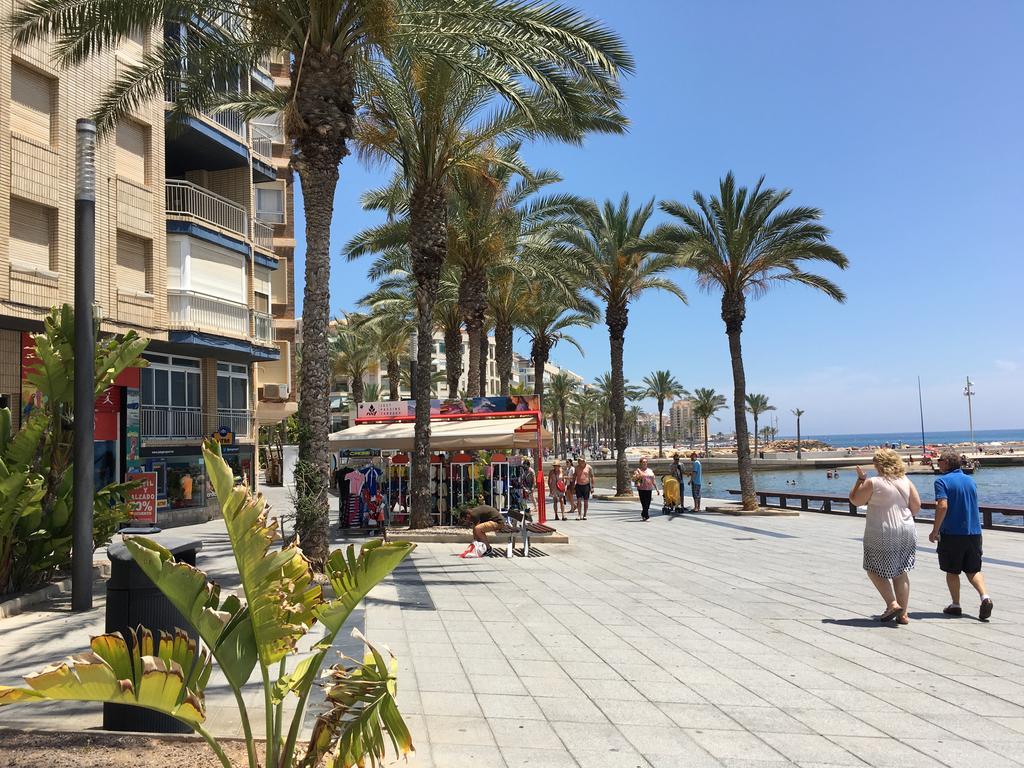 Isla Verde Apartment تورّيفيِخا المظهر الخارجي الصورة