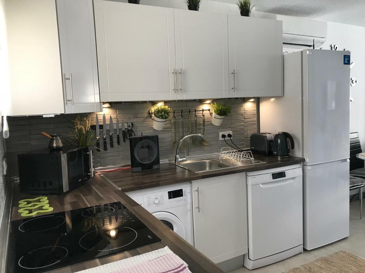 Isla Verde Apartment تورّيفيِخا المظهر الخارجي الصورة